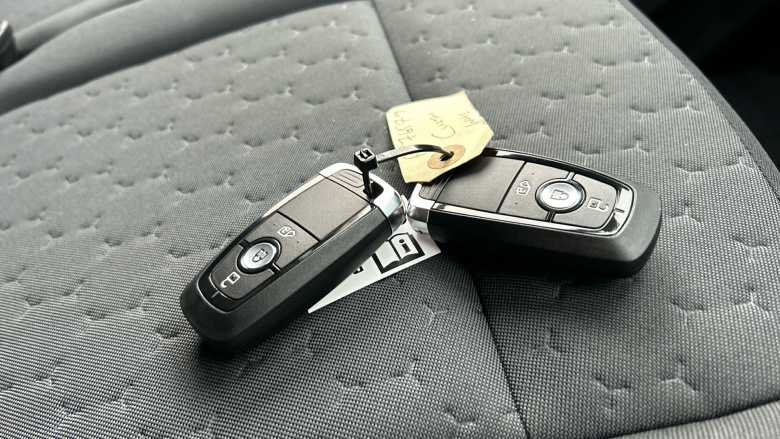 Ford Tourneo Custom 320 L1 Diesel Fwd 2.0 EcoBlue 136ps H1 Titanium 8 seater Auto